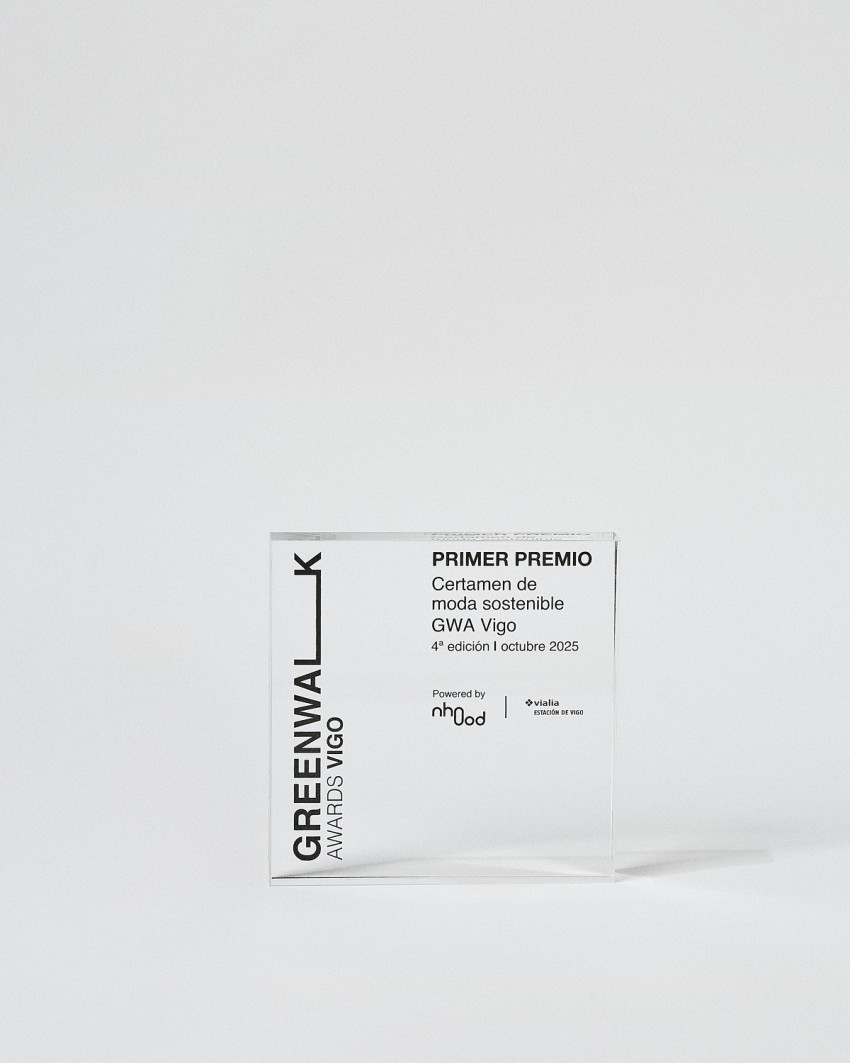 Personalisierte Acrylglas-Ehrentafel im VITRA MINI-Format