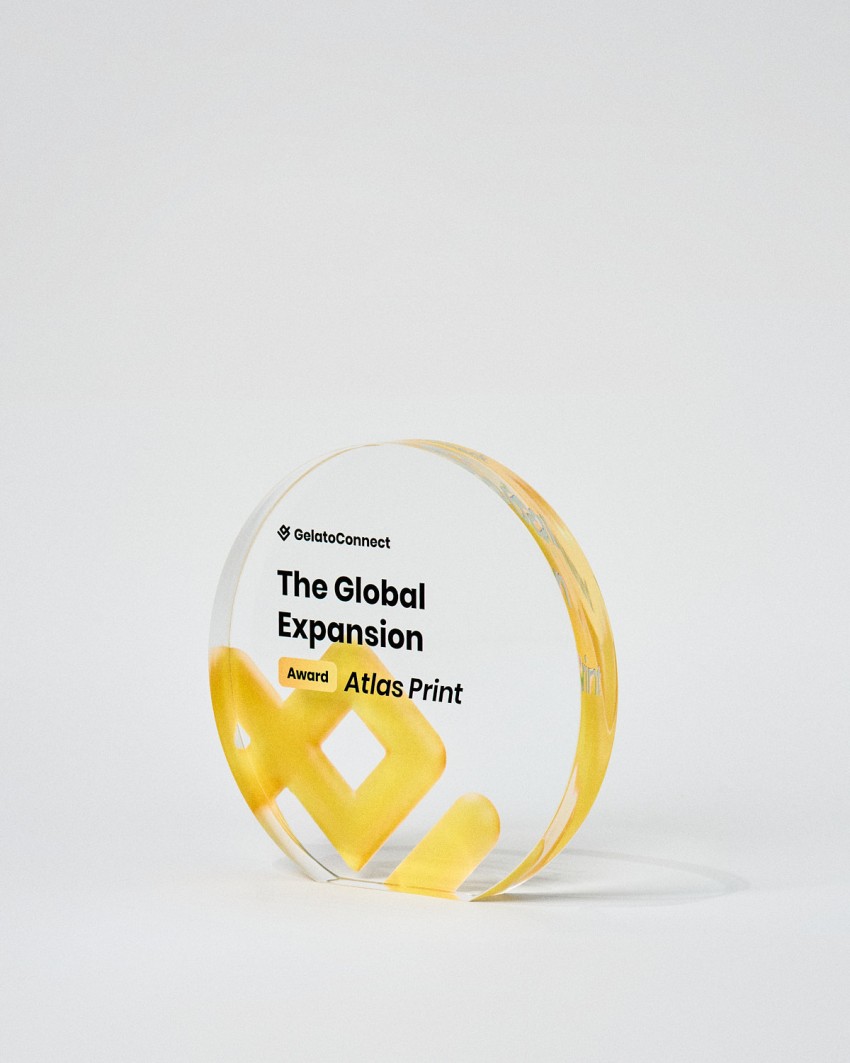 Personalisierter Acrylglas Pokal im VITRA SOL runden Ehrentafeln-Format Sustain Awards