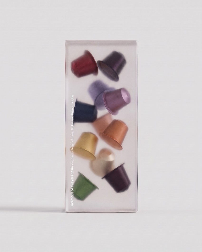 Nespresso-Trophäe, 2026 - Einschluss in Acrylglas, Frontansicht