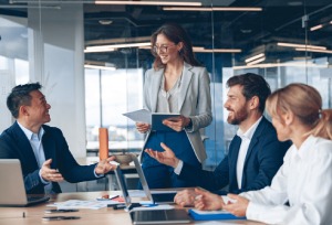 Ruhestandsgeschenke für Frauen: Ideen zur Würdigung ihrer Karriere